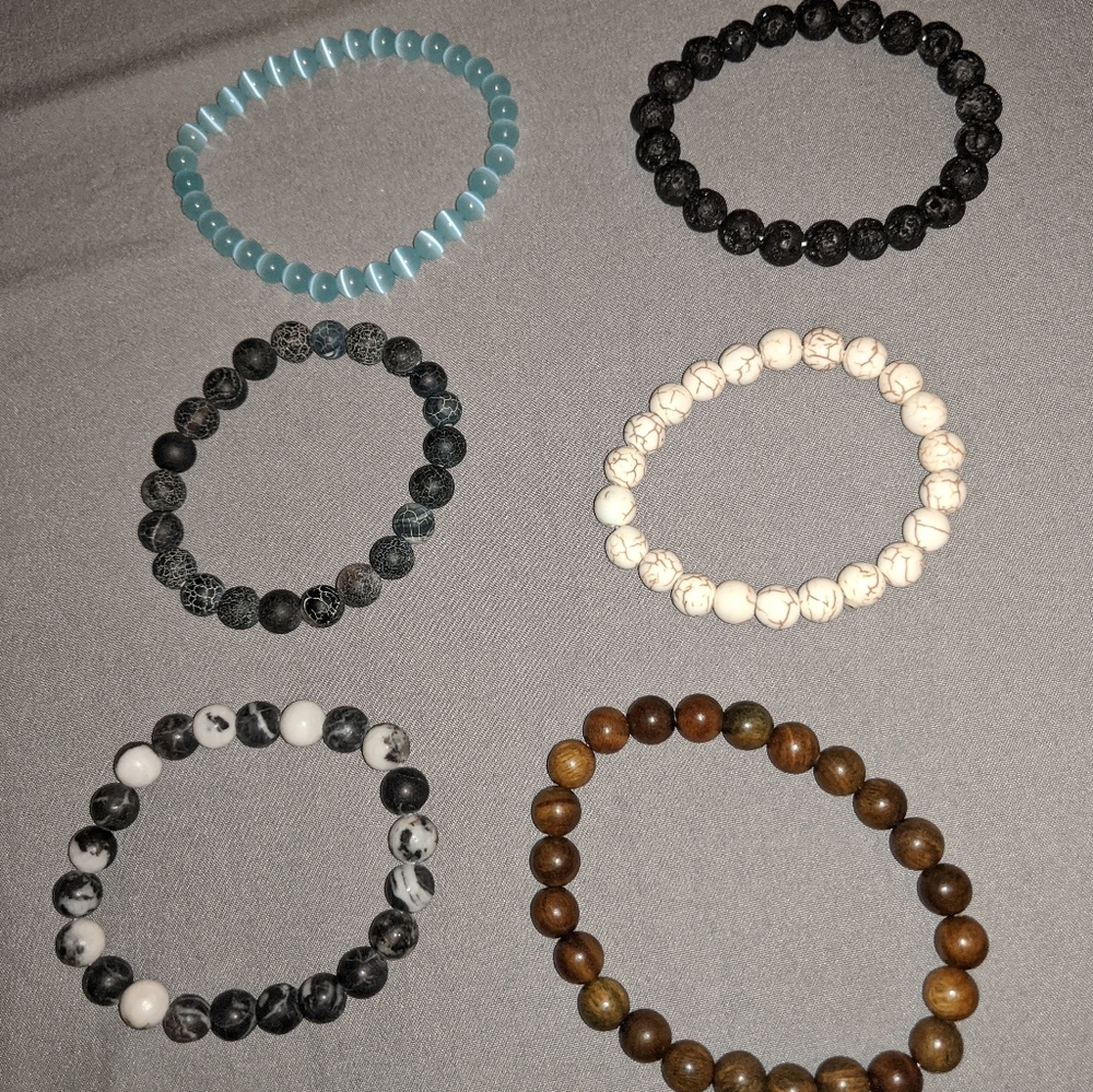 Set of 6 bracelets